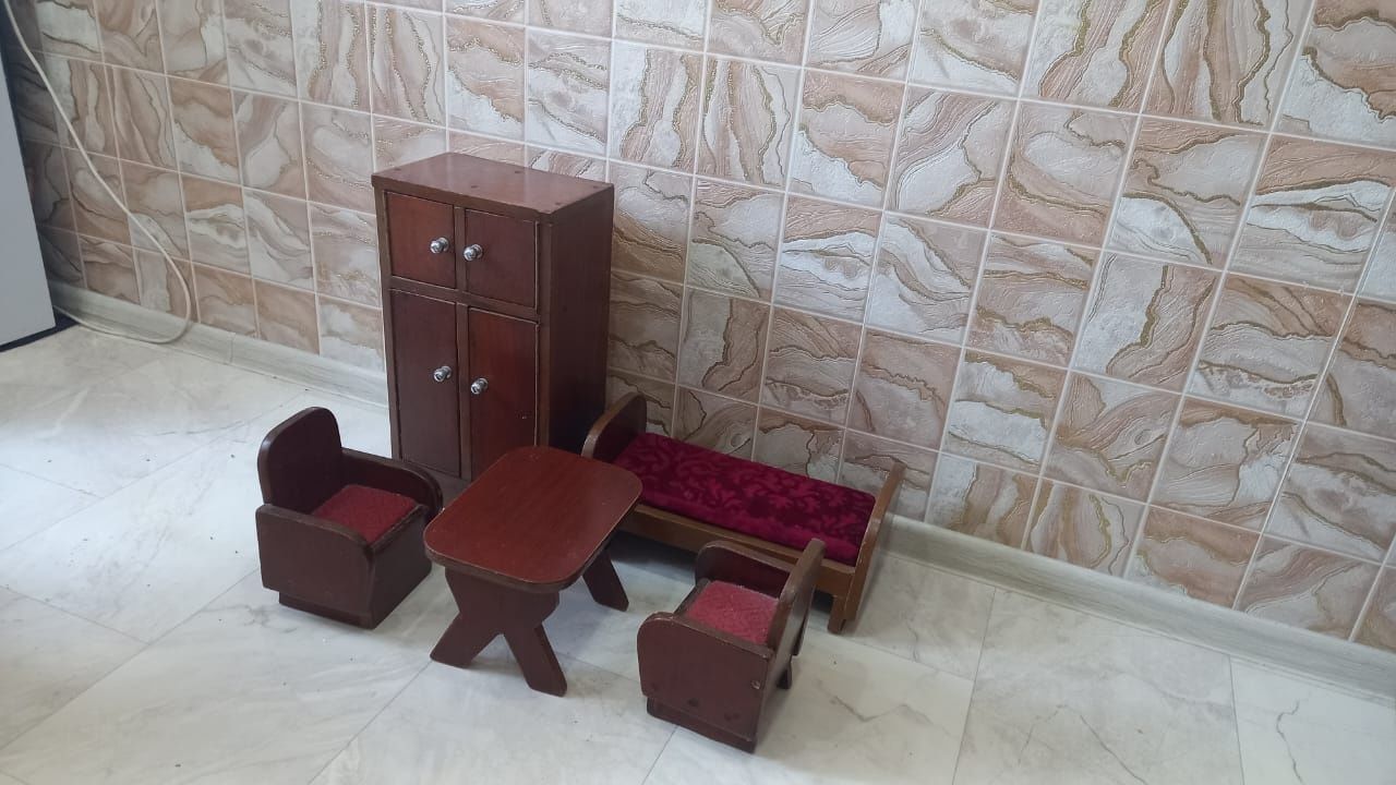 Продам игрушечную мебель