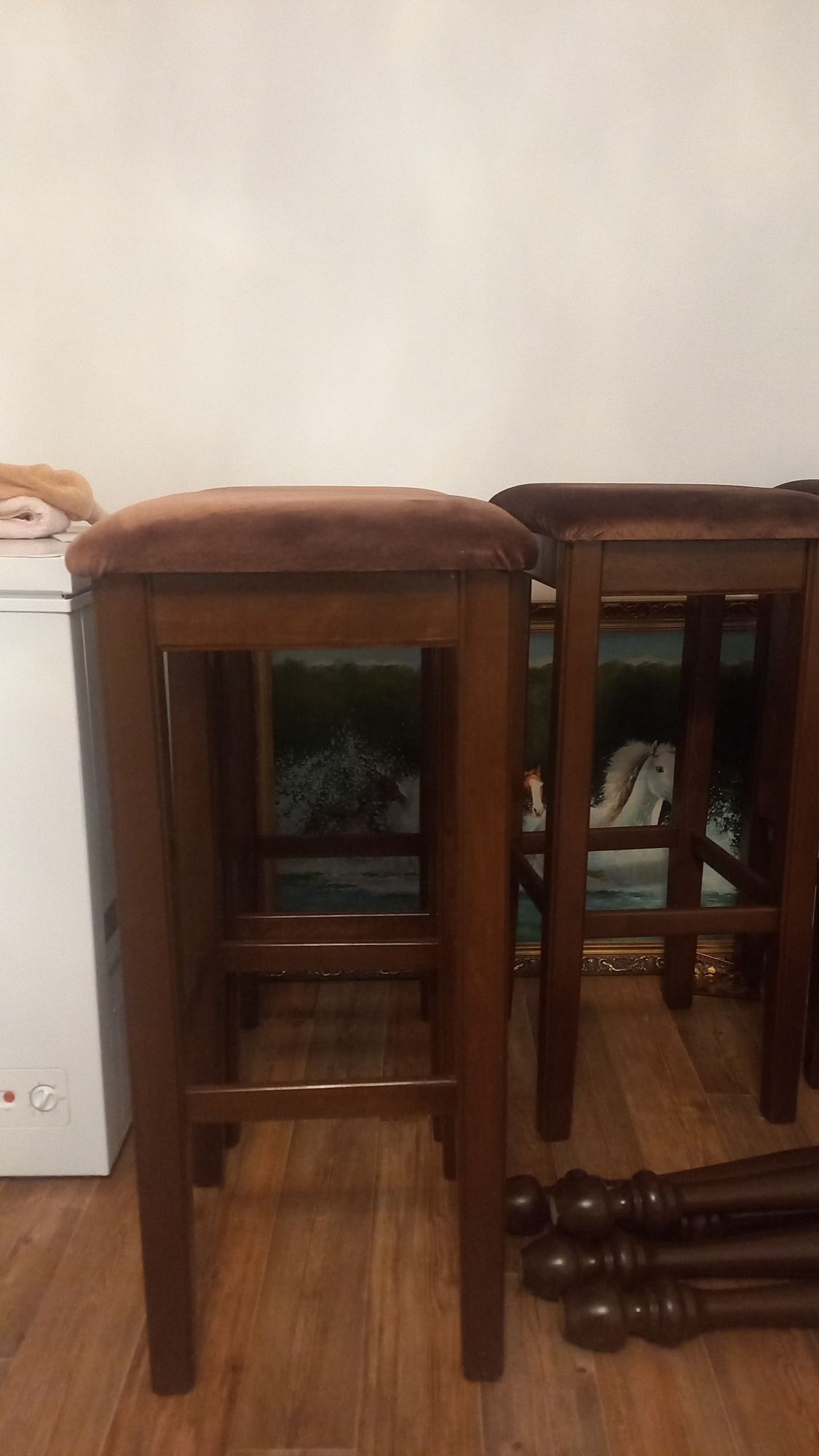Продам барные стулья