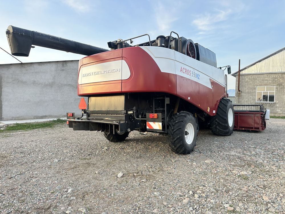 Комбайн Акрос 550