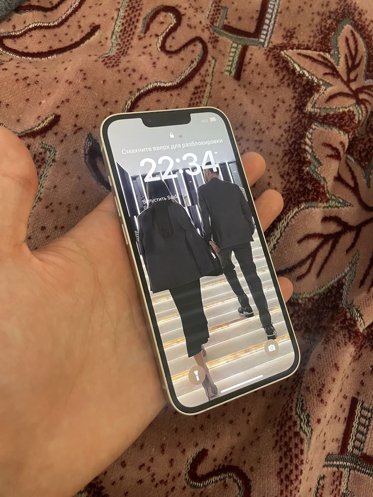 Iphone 13 128gb в отличом состояние