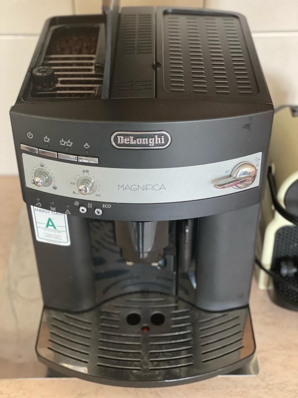 Кофемашина DeLonghi ESAM30XY