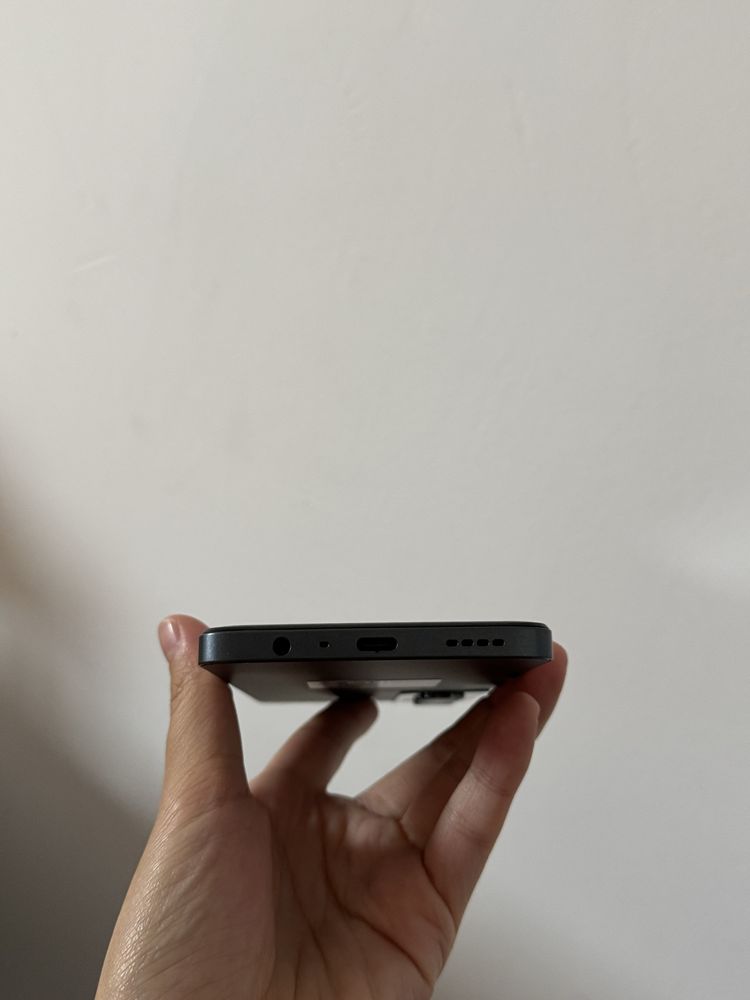 Продам сотку Realme