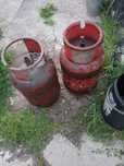 Газовые баллончики , 1 пустой , 1 с газом