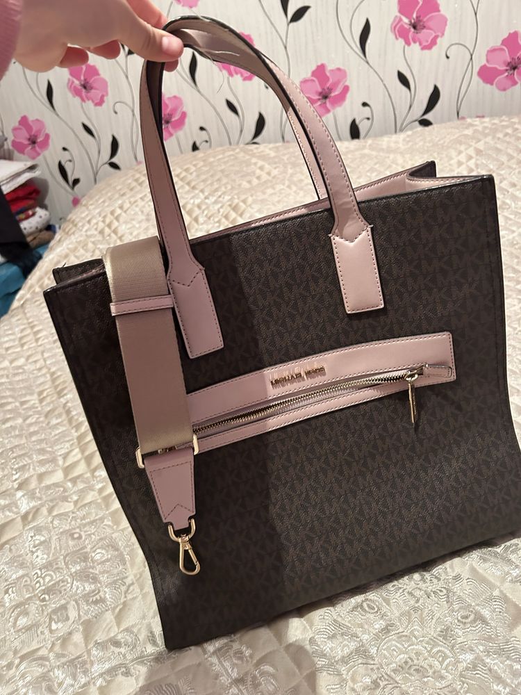 MICHAEL KORS Kenly Large Logo Tote Bag