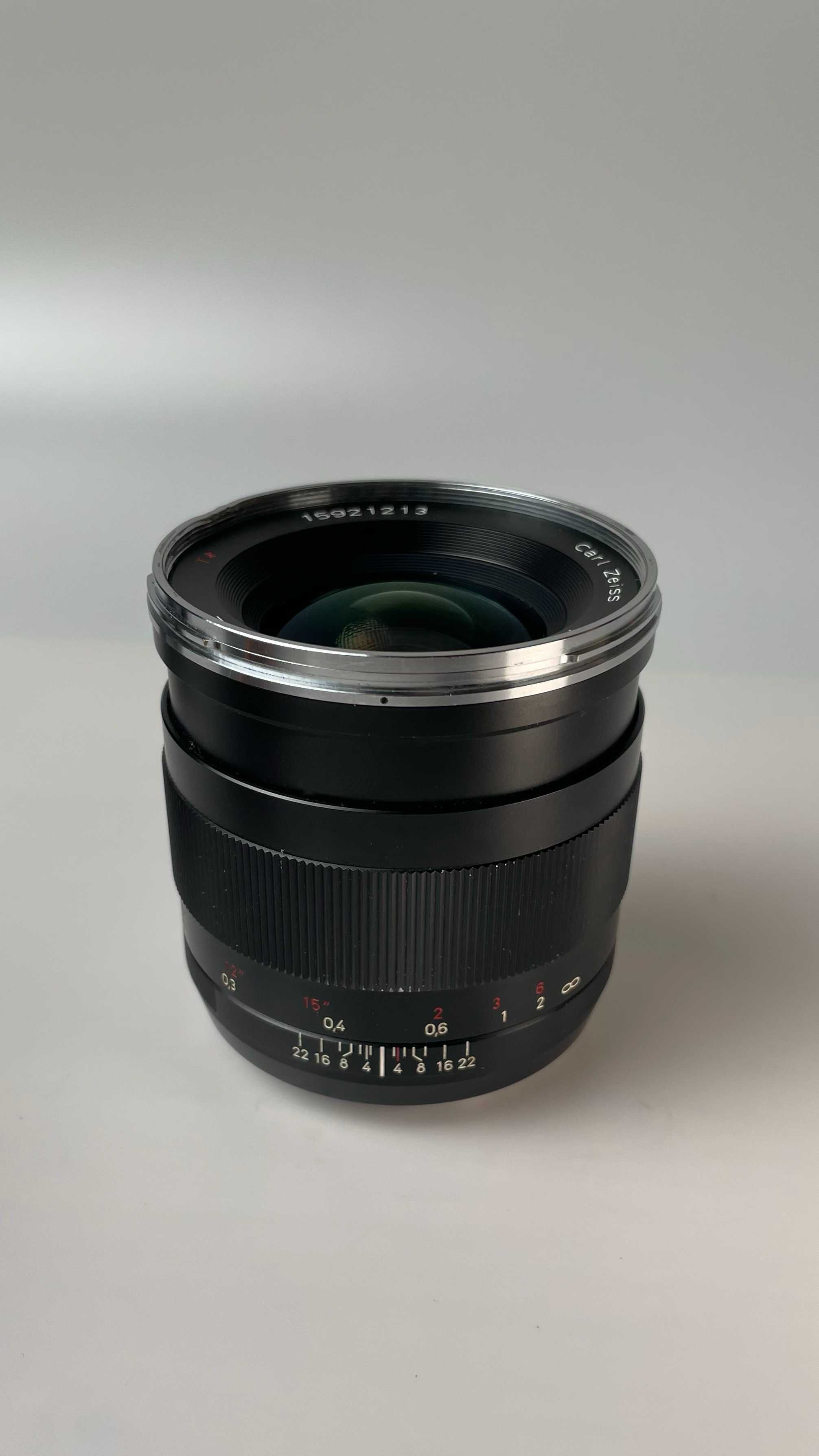 Объектив Carl Zeiss Distagon T* 25 mm f/ 2.8 ZF (Canon EF)