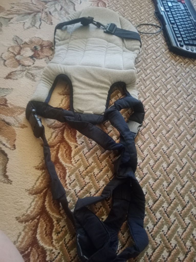 Продам кенгуру срочно