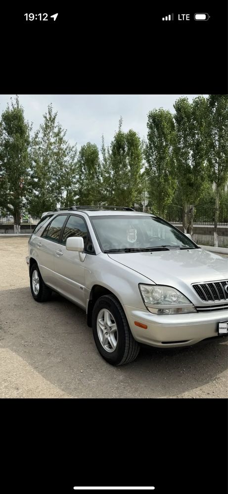 Лексус рх300 газ-бензин.