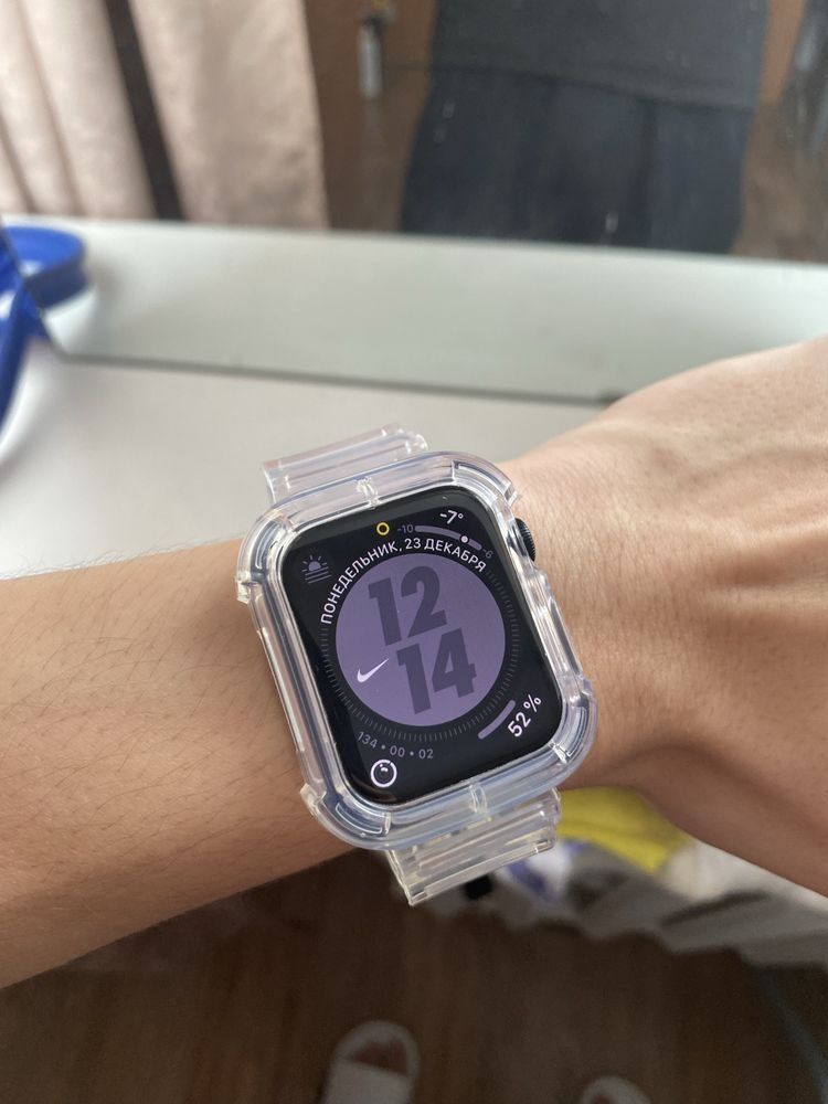 Iphone 11 и Apple Watch SE2