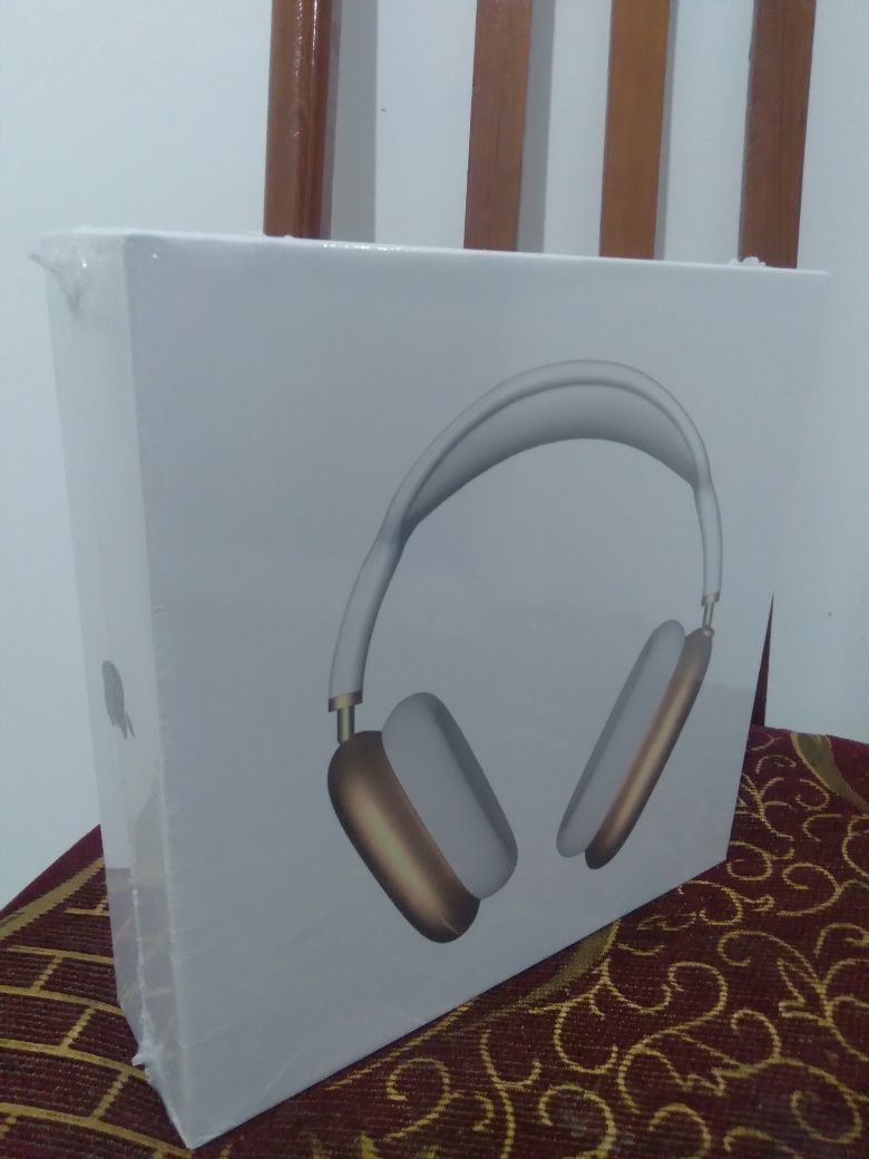 AirPods Max Apole