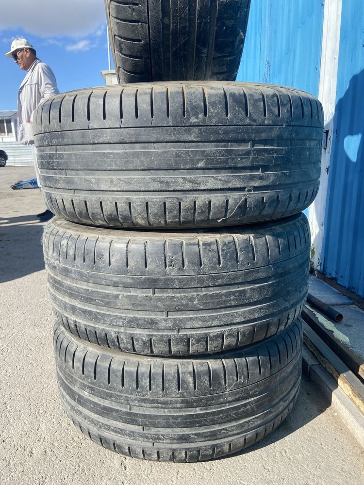 Продам диски с шинами размер 255/55/18