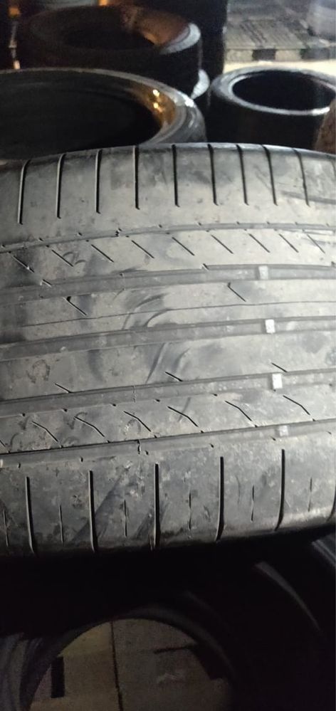 Резина 295/40/21 комплект