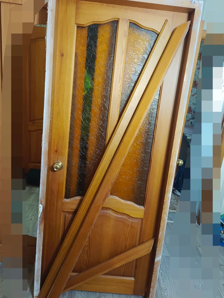 Продам межкомнатную дверь