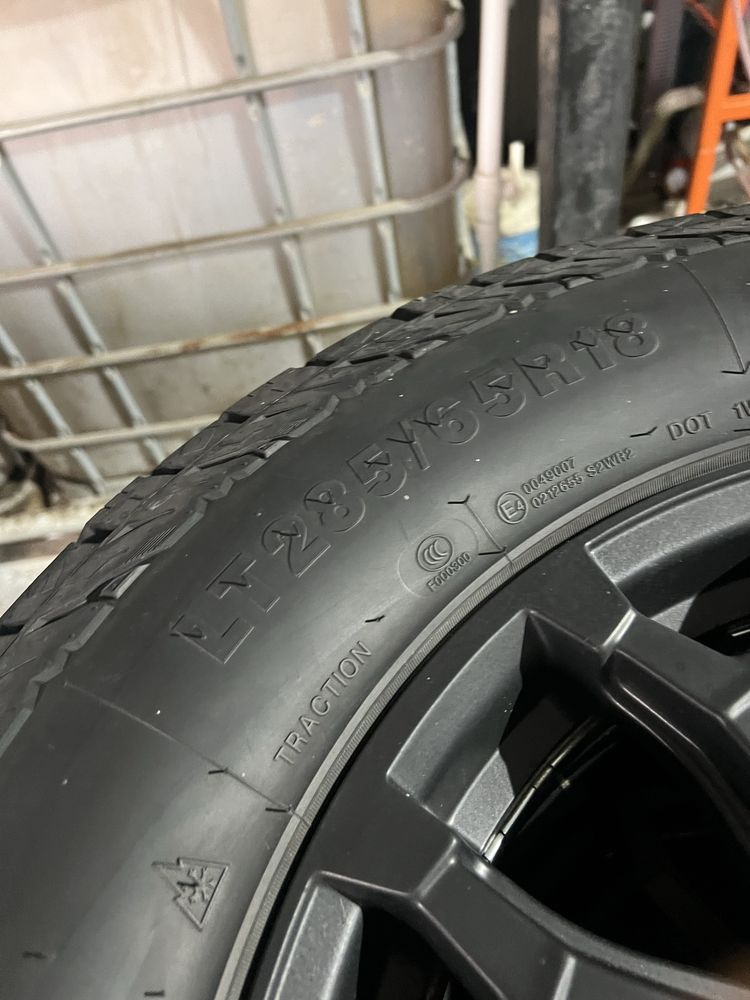 Продам комплект колес R18
