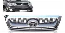 Решетка радиатора Toyota Hilux 05-08