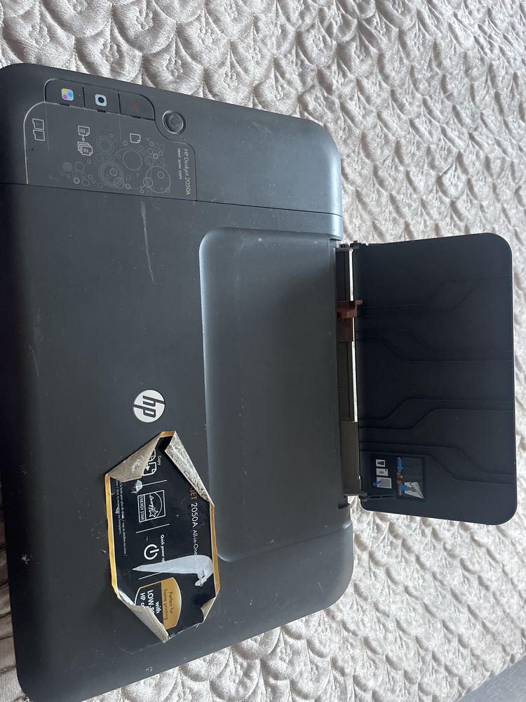 HP Deskjet 2050A print scan copy