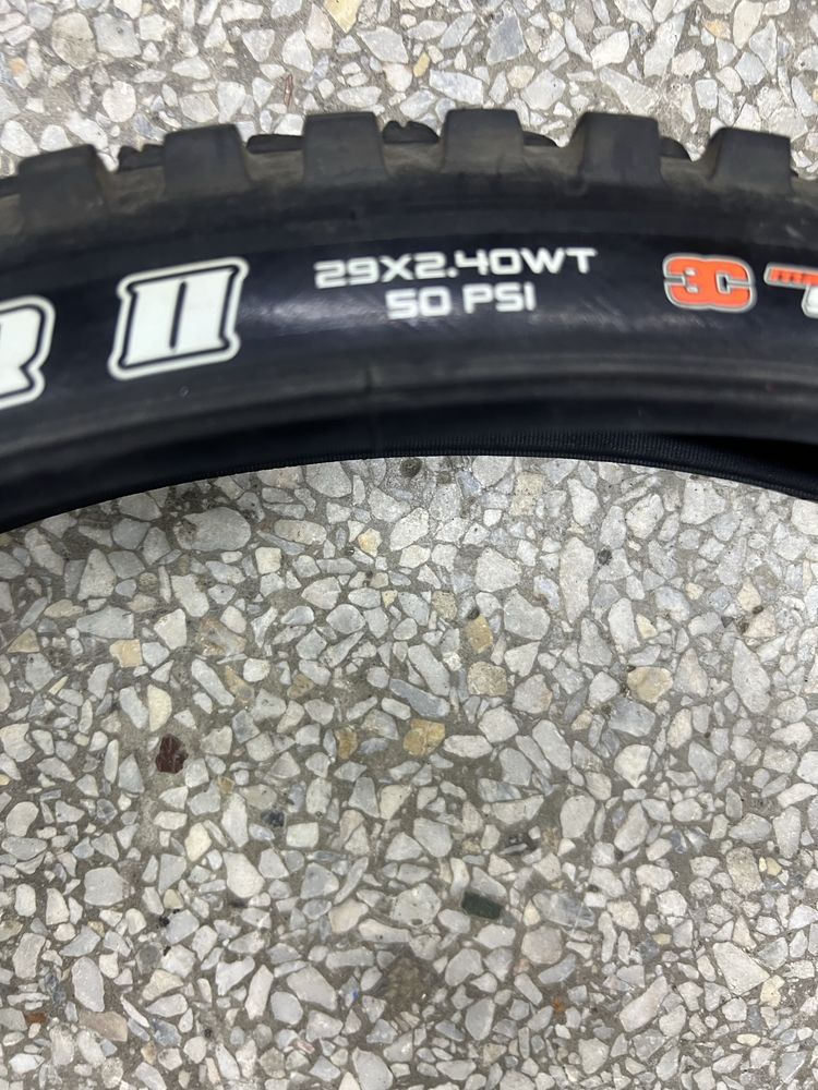 Покрышка Maxxis Minion DHR 29*2.40