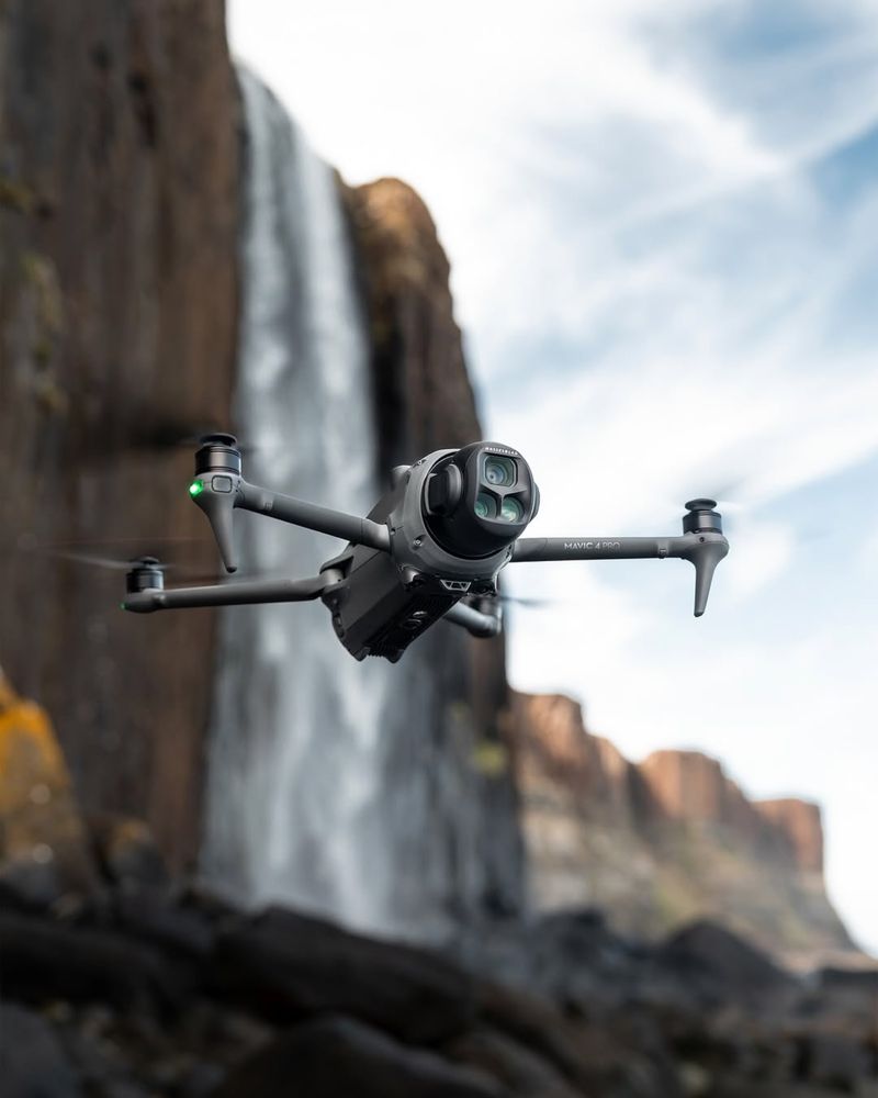 Дрон квадрокоптер DJI Mavic 4 pro combo (RC2)