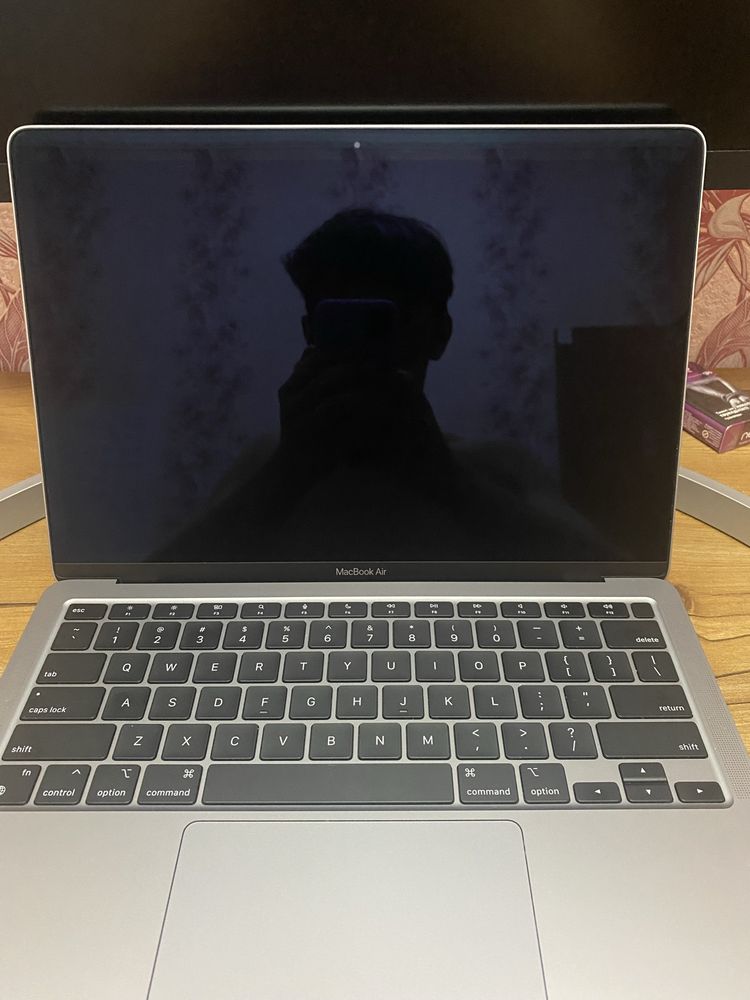 MacBook Air M1 сикл 131 ёмкст 94