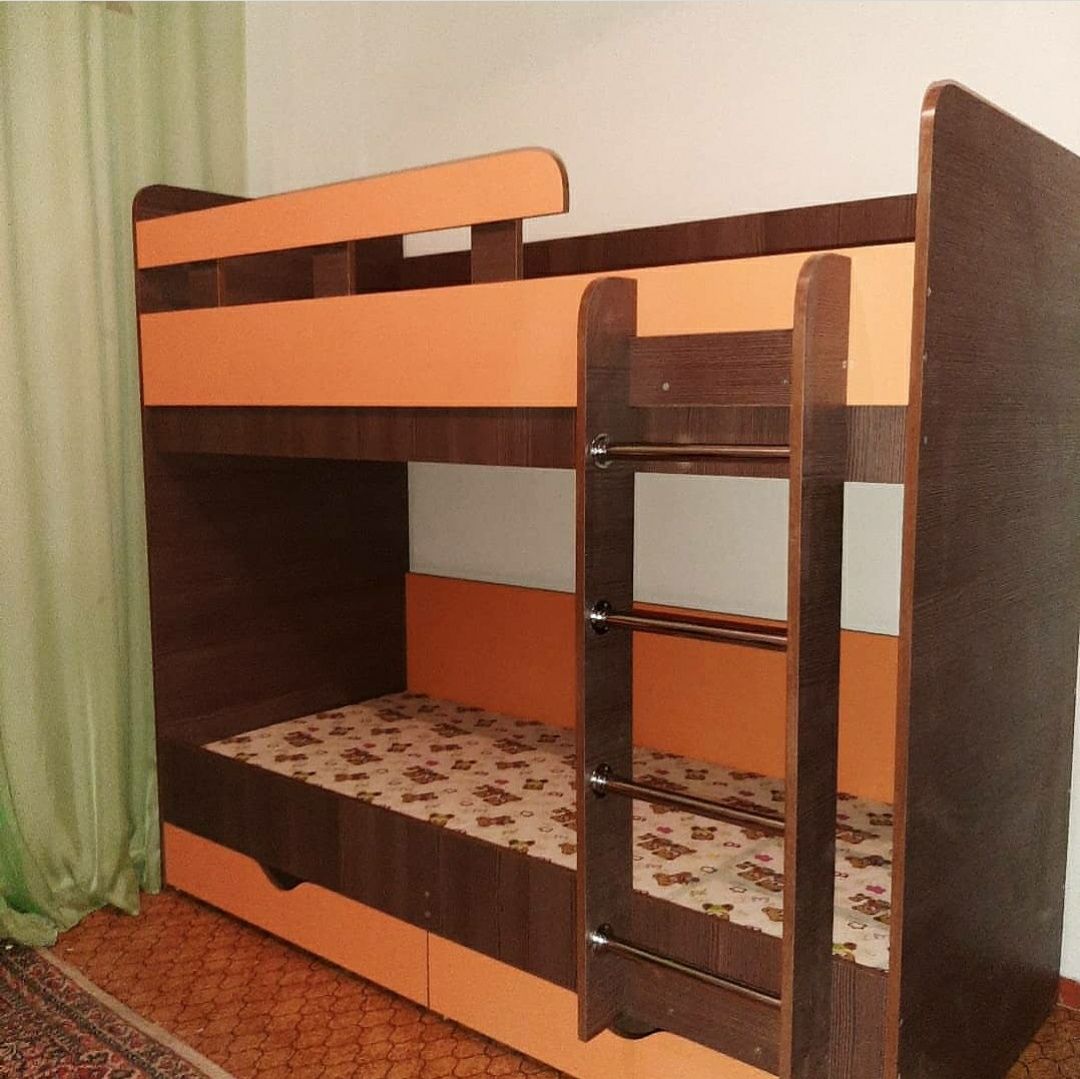 Кровать детская двухъярусная двухярусная новая манеж