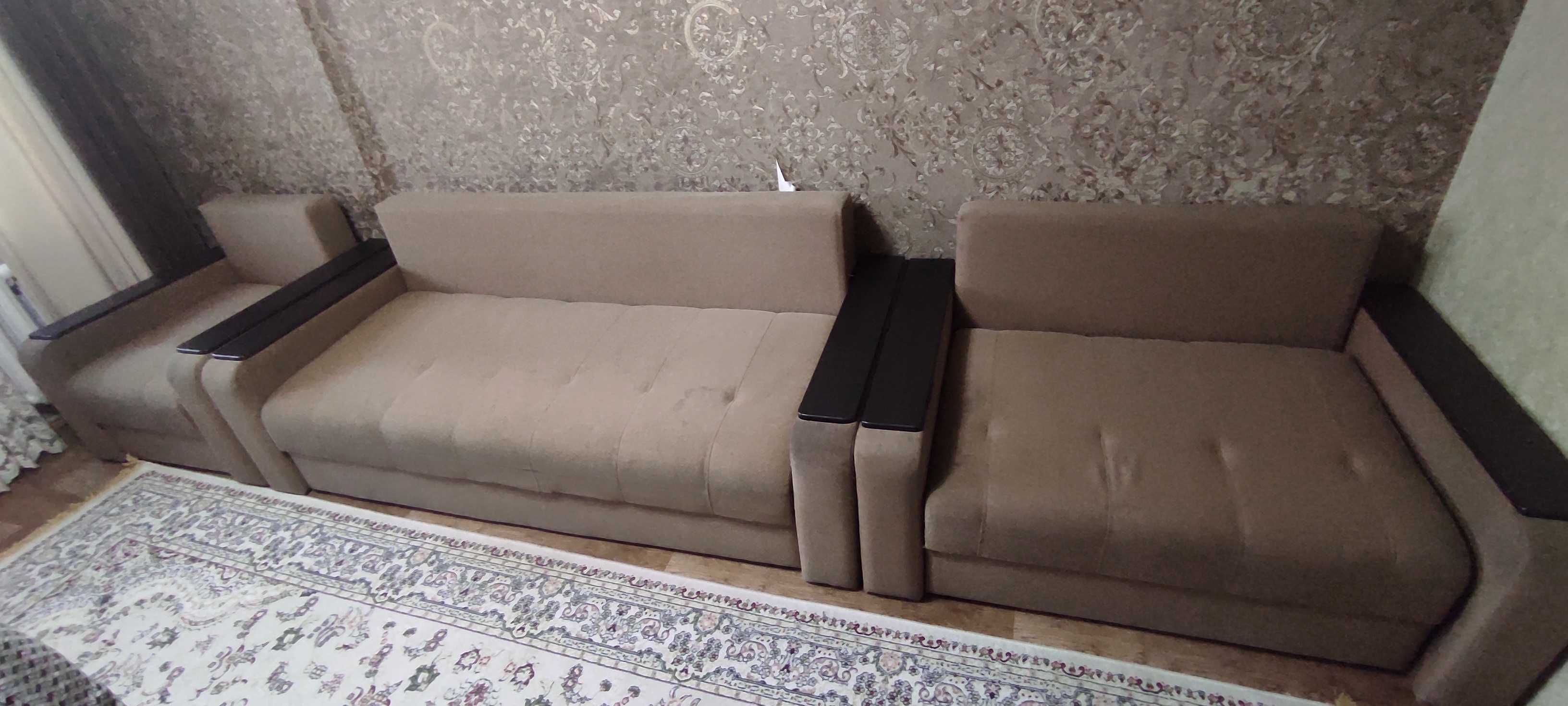 Продам Диван, мини диван и кресла