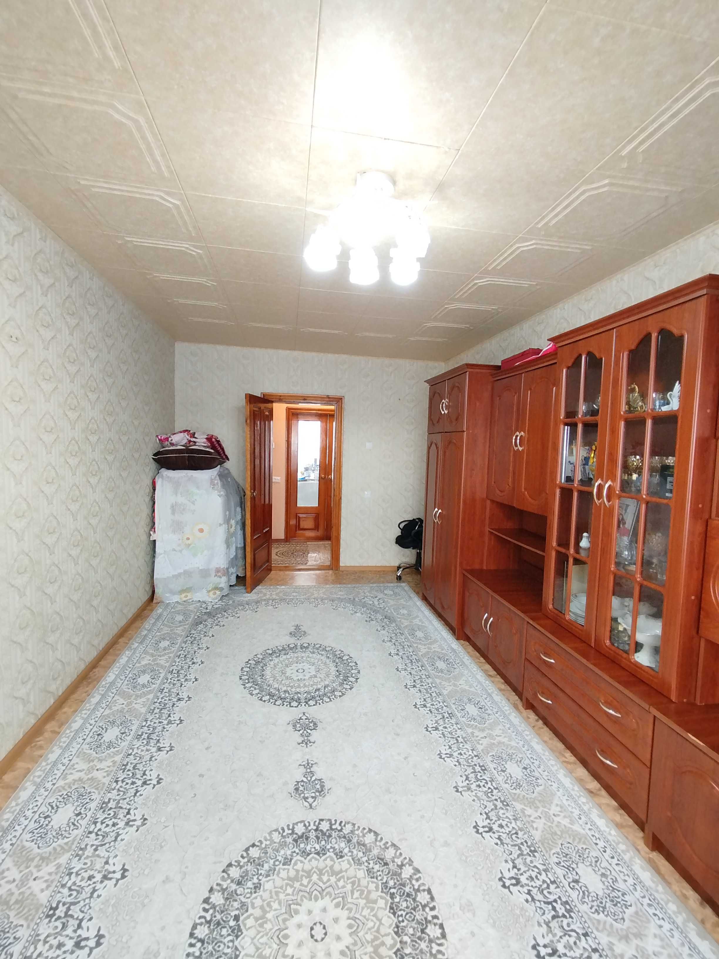 №1449 Продам 3 комнатную квартиру, 85 кв.м. ул.Ч.Валиханова.