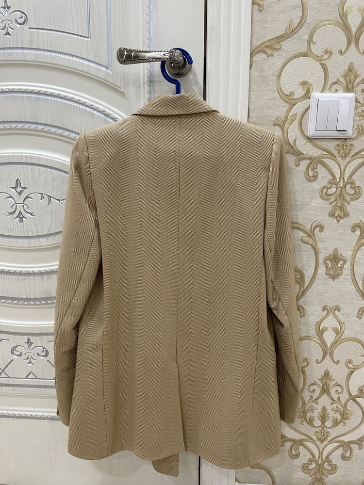 Продам новый пиджак