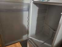 Продам холодильник Indesit. Состояние: Б/У. Без вмятин.