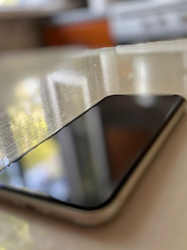 Срочно продам IPhone 11