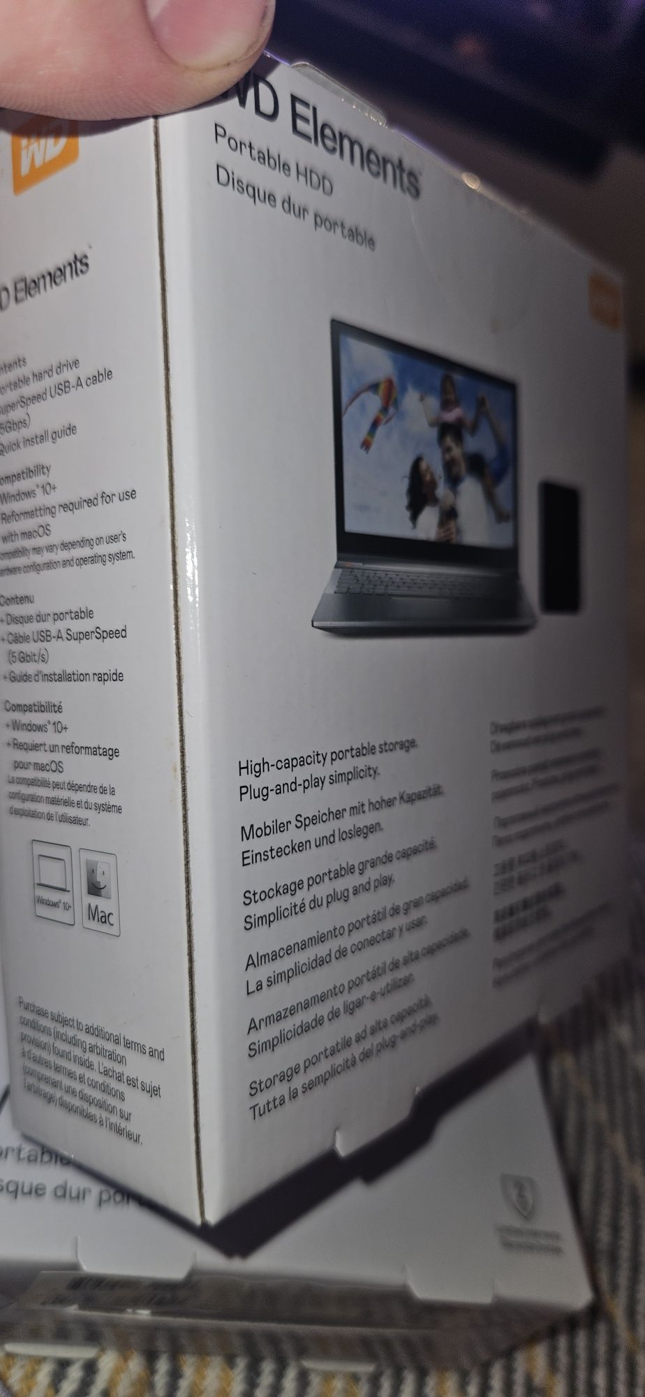 Внешний жеский диск WD Elements