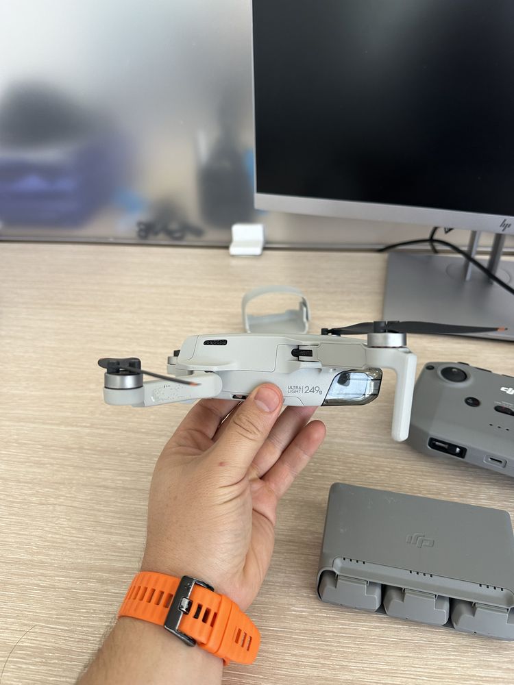 DJI Mini 2 Fly More Combo