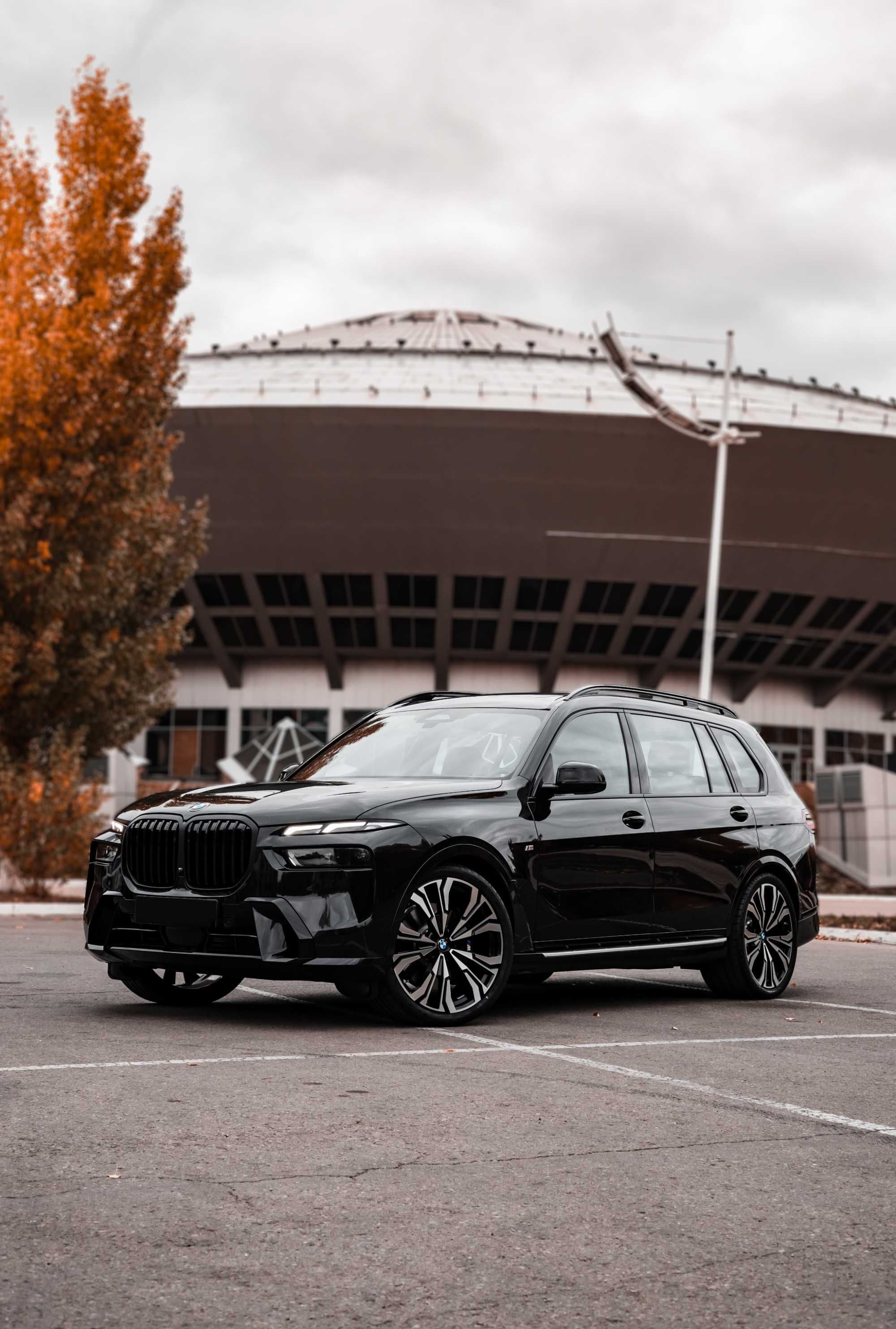 Фотограф авто для продажи в колеса, автомобильный фотограф в Астане