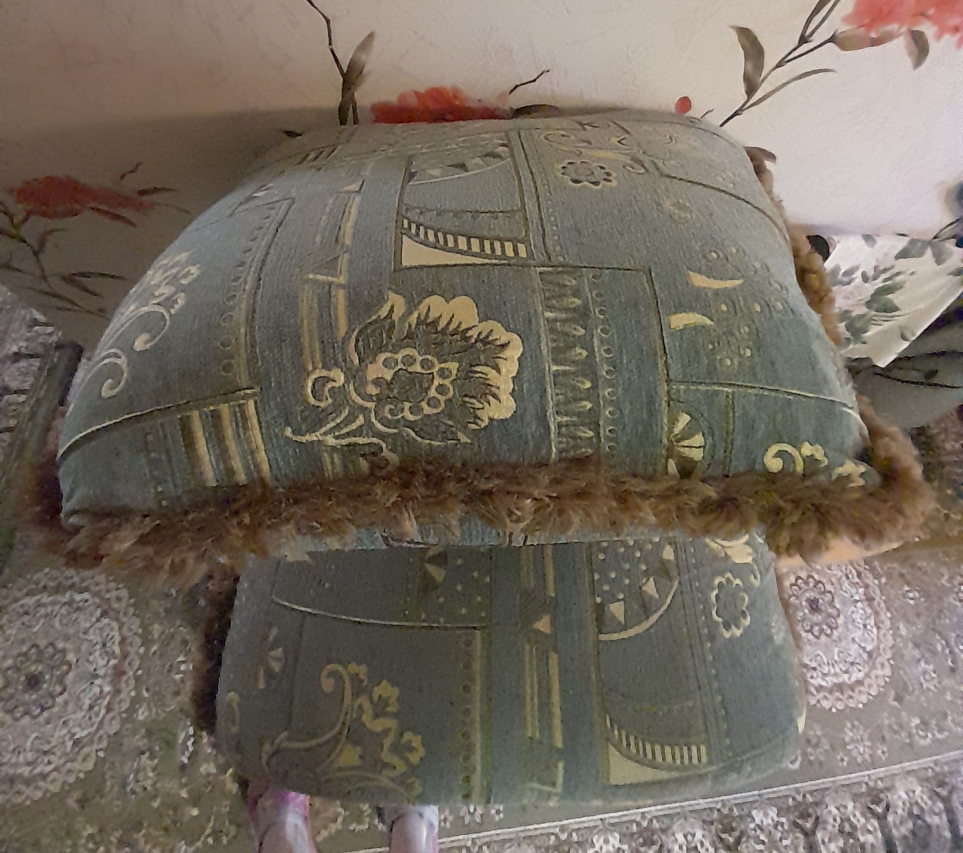Срочно. Брендовые, шикарные, зелёные подушки для дивана, 3шт