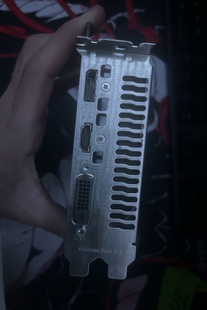 Продам видеокарту Gtx 1650