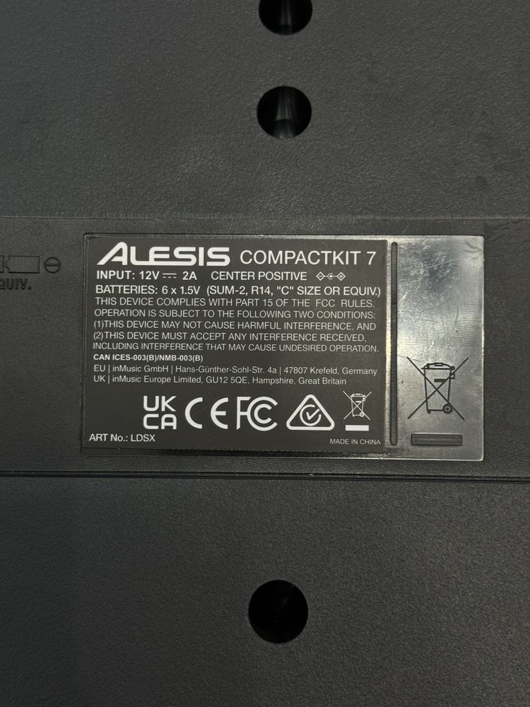 Электронная барабанная установка Alesis CompactKit7