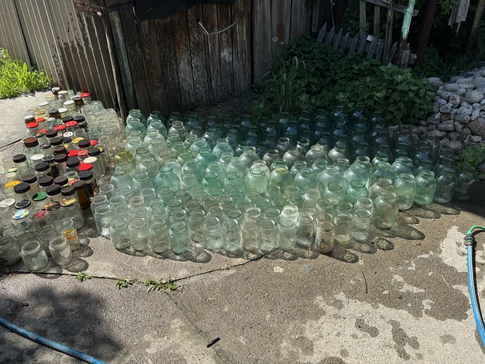 Продам банки состояние хорошие