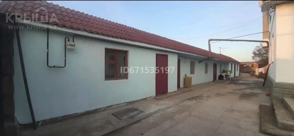 Продам дом в районе тау самалы ( базар стоительный)