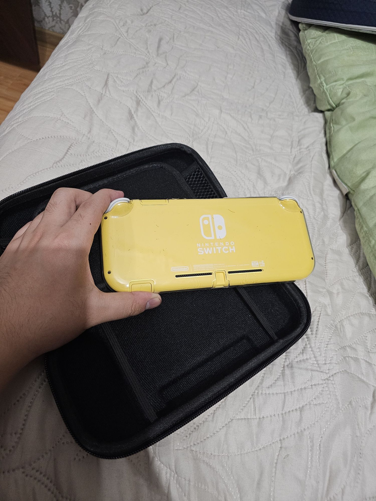 Nintendo switch lite banana