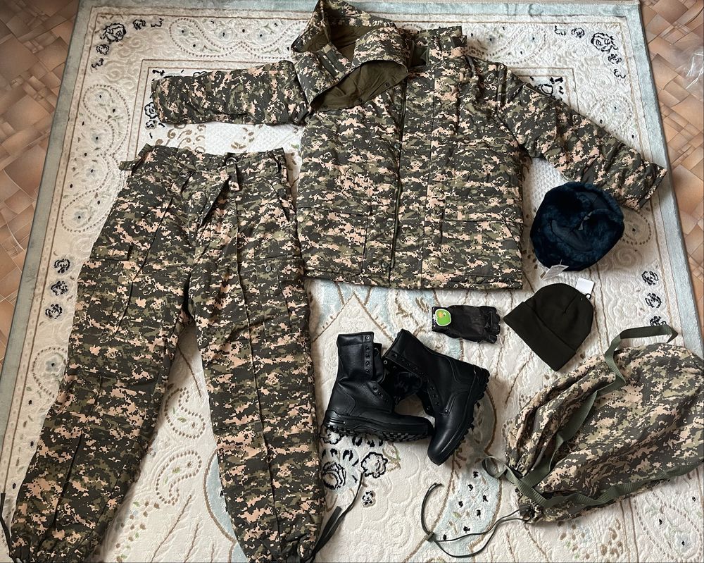 Продам новую зимнюю военную форму