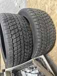 Продам резину 295/35 R21