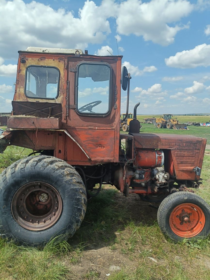 Продам трактор т 25