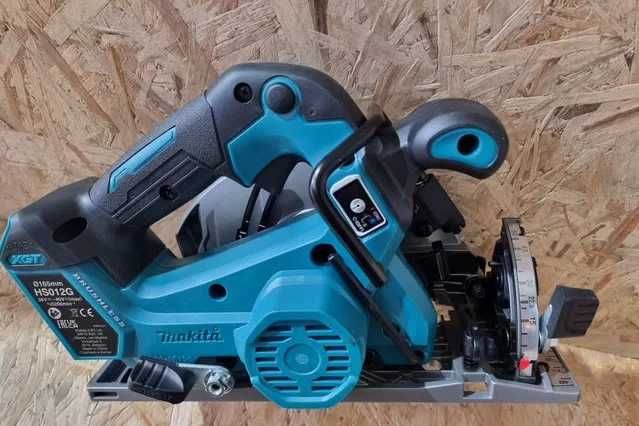 Дисковая пила 165 мм Makita HS012GZ