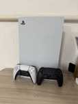 PlayStation5 + 2 джойстик + диск UFC 5