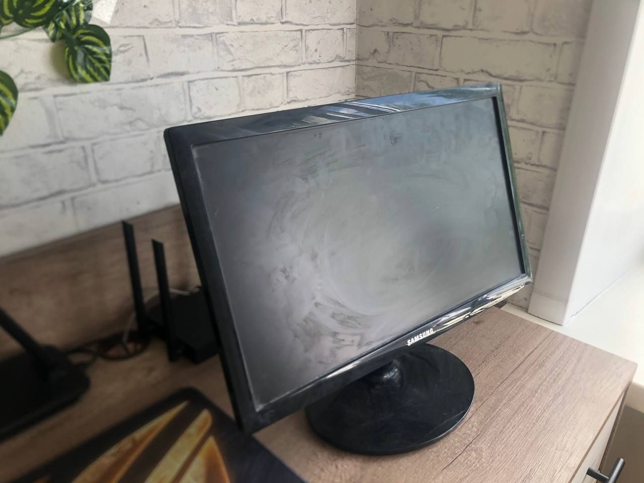 Продам мониторы Samsung lg