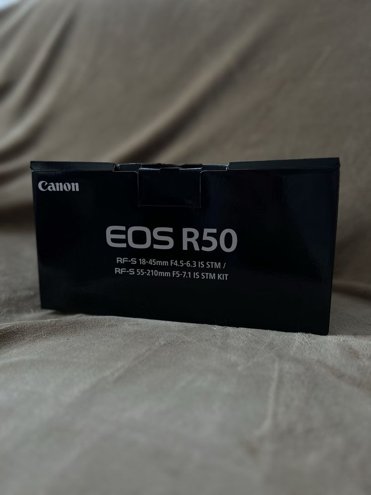 Камера canon r50