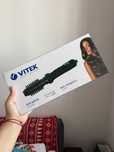 Продам новую фен щетку от vitek