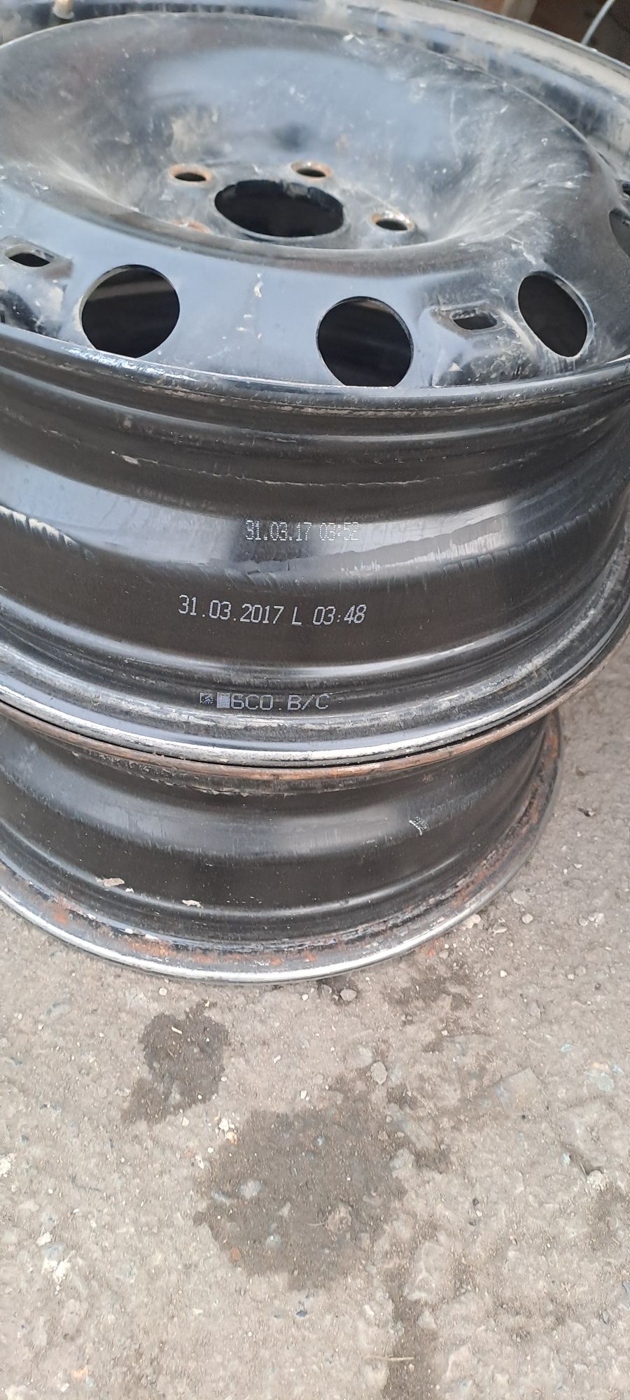 Продам диски диаметр 15,подходят на фольксваген поло, гольф 4,аади а3