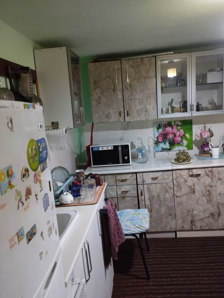 Продам двух этажный дом