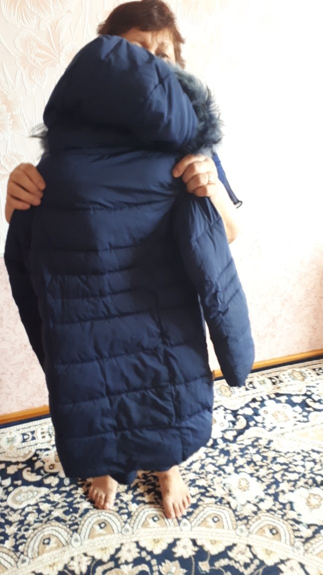 Продам детский зимний пуховик недорого