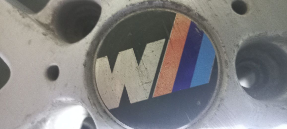 Продам диски на    BMW    15