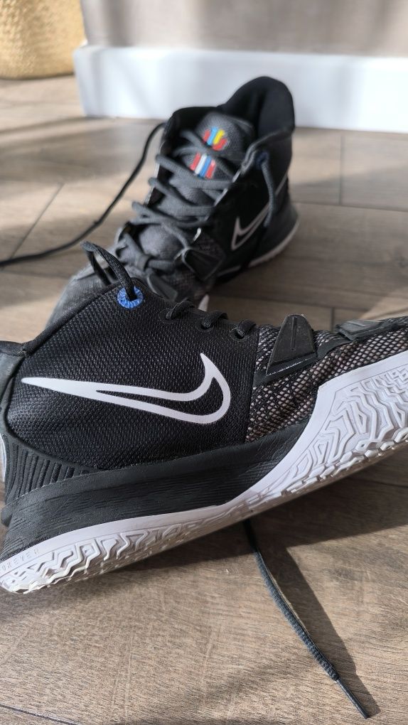 Баскетбольные кросовки Kyrie 7 черный цвет 42